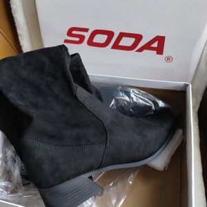 Soda Women's Knee High Boots